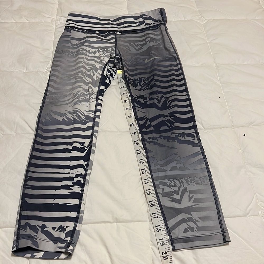 Nike Dri-Fit Running Tights - Picture 6 of 7